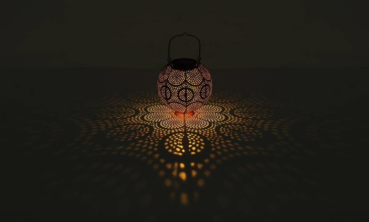 LED Solar Laterne Metall Goldfarben Antik Dekorstanzungen 185x280mm Von Globo – Bild 3