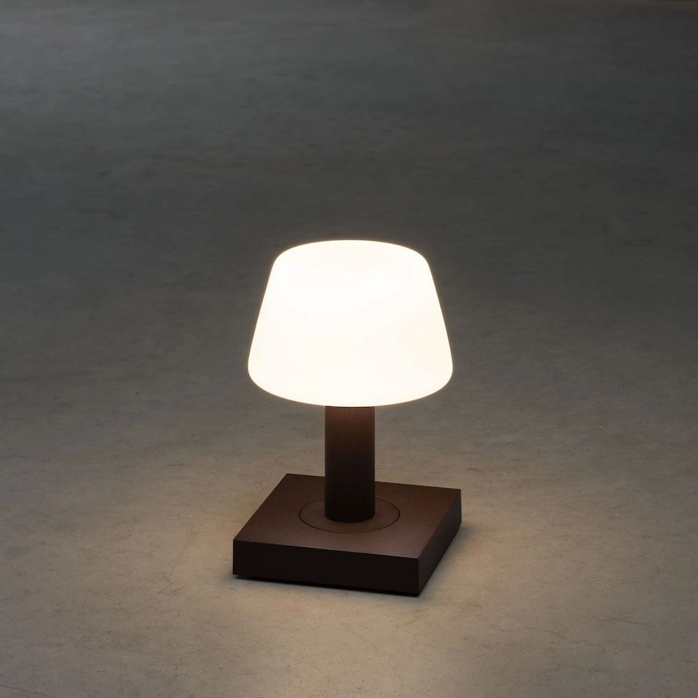 KONSTSMIDE Monaco Akku Tischleuchte IP54 Rostfarben Dimmbar 2700/3000K – Bild 4