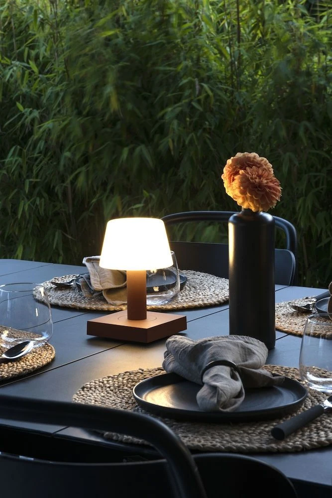 KONSTSMIDE Monaco Akku Tischleuchte IP54 Rostfarben Dimmbar 2700/3000K – Bild 8