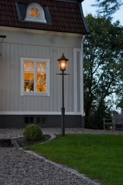 KONSTSMIDE Virgo Schwarze Standleuchte