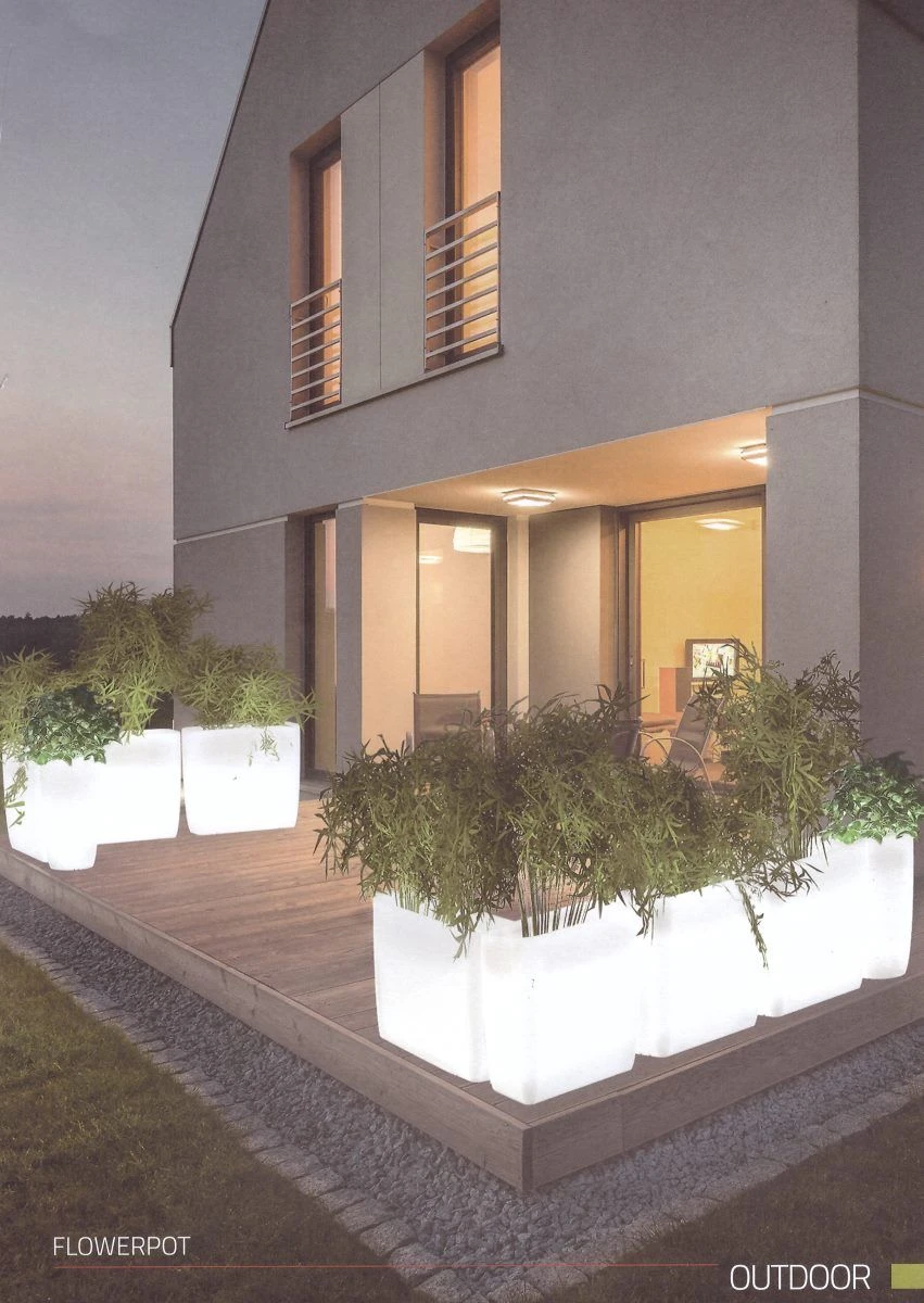 Nowodvorski FLOWERPOT S Beleuchteter Pflanzkübel Weiß – Bild 2